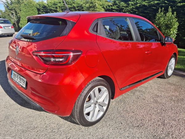 202 Renault Clio 1.0L Play Tce New Model... 400473690