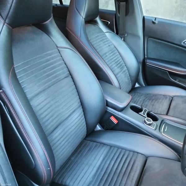 Mercedes-Benz CLA 180 AMG LINE Low mileage 400483590