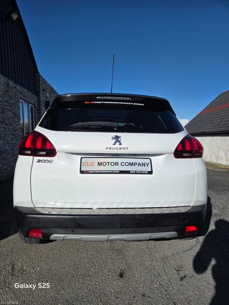 2017 Peugeot 2008 / PAN ROOF 10,750 400484658