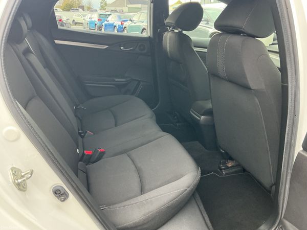 2019 NISSAN QASHQAI 1.5  PANORAMIC ROOF SPOTLESS 400400526