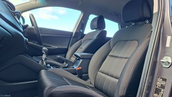 2017 Hyundai TUCSON  1.7 CRDI 400428044