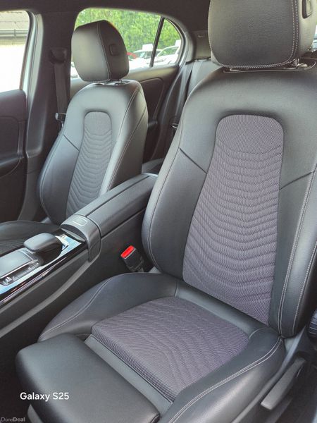 2021 mercedes Aclass / LOW MILEAGE 400541840