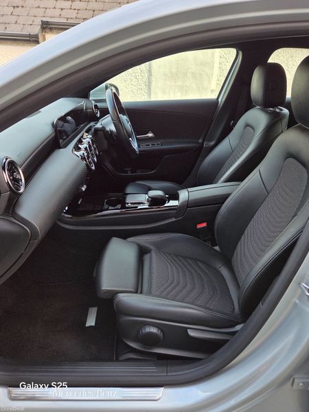 2021 mercedes Aclass / LOW MILEAGE 400541838