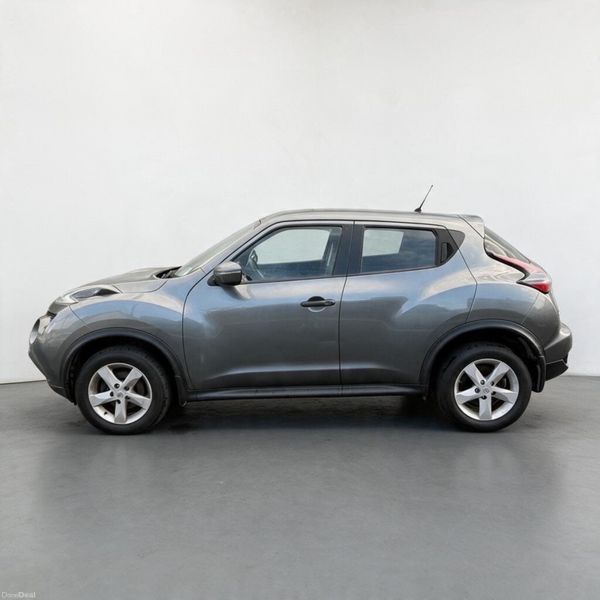 2016 Nissan Juke XE, 5 of 12