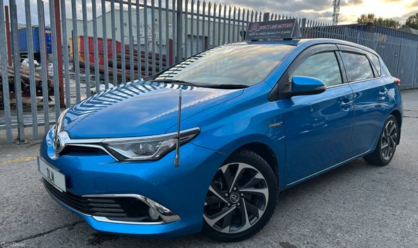 2017 Toyota Auris G Package 400563344