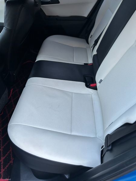 2017 Toyota Auris G Package 400563352