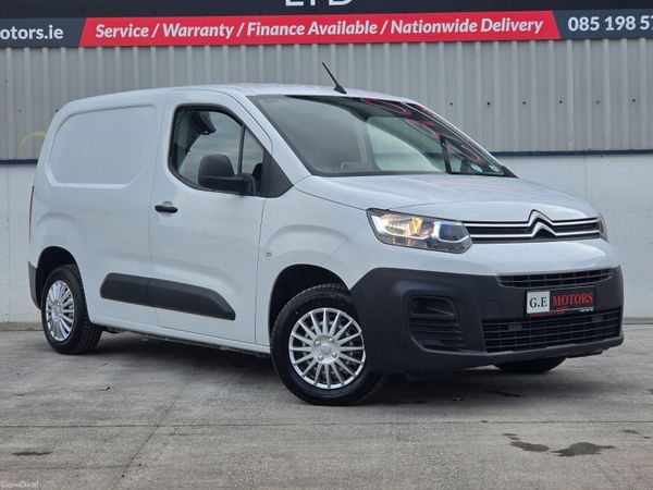2023 Citroen Berlingo, 2 of 35