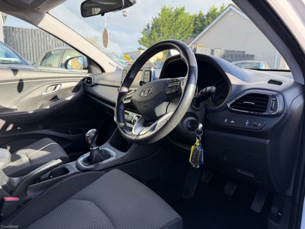 Hyundai i30 DELUXE 400517494
