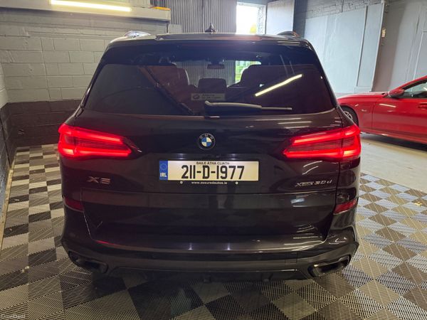 211 BMW X5 X-Drive 30D M-Sport / M Performance 400527084