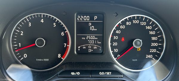 2014 Volkswagen Polo | White Automatic 400528414