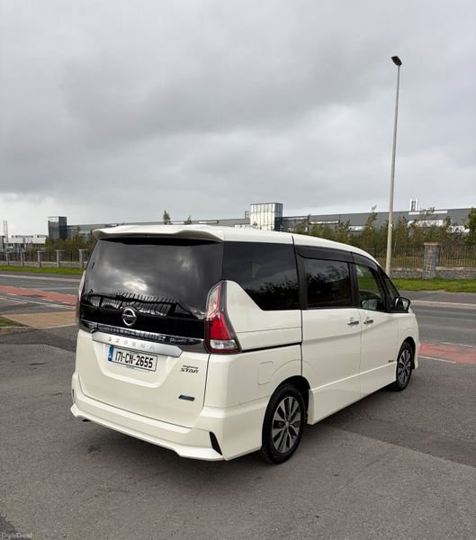 2017 Nissan Serena 2.0 S-Hybrid LOW KMS 8 SEATS 400536172
