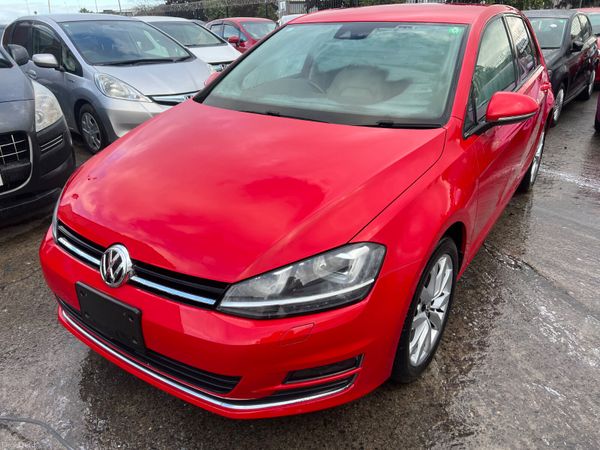 Volkswagen Golf Hatchback, Petrol, 2013, Red