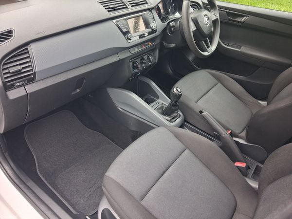 172 Skoda Fabia 1.0 Petrol Low Klms 400660294
