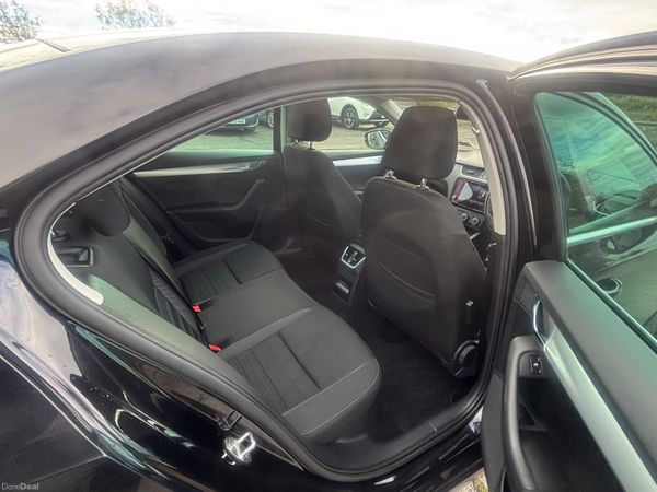 Skoda Octavia 2018 AMBITION 1.6 TDI LOW KMS 400668398
