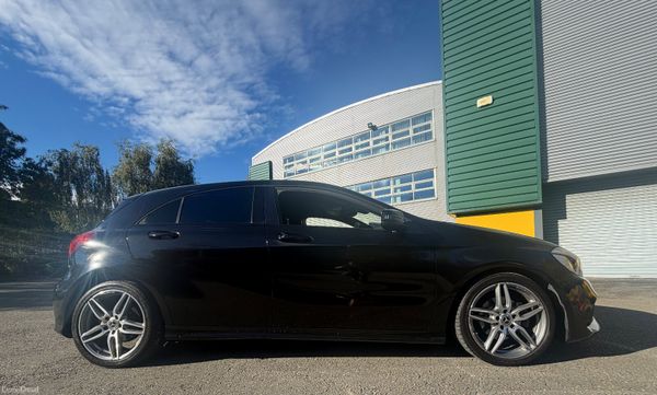 Mercedes Benz A180 AMG Line 400676852