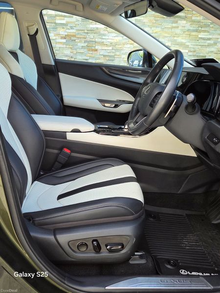 Lexus NX 2025  HYBRID 400681290