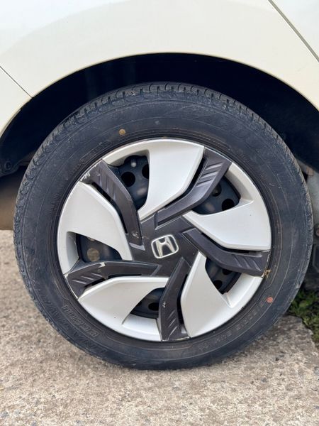HONDA FIT 1.5L HYBRID AUTOMATIC 2015 69000KM ONLY 400606132