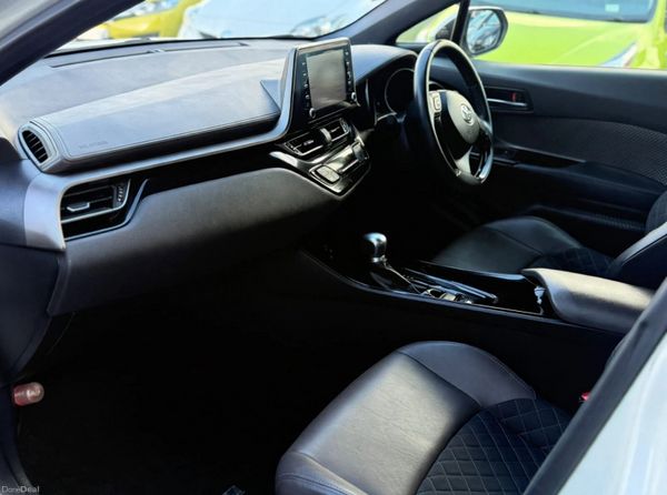 2020 Toyota C-HR Hybrid Automatic 400746958