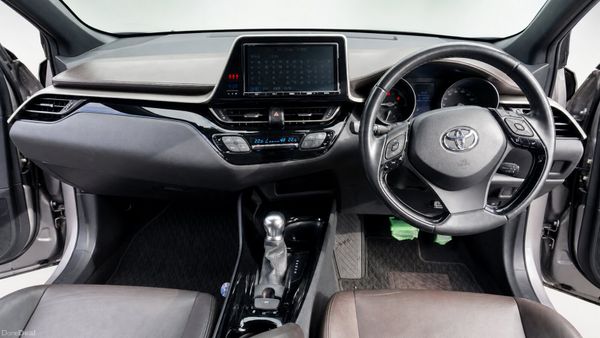 TOYOTA C-HR 1.8L HYBRID G-PACKAGE LEATHER INTERIOR 400747648