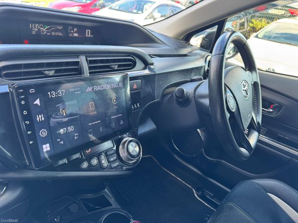 2015 Toyota Aqua Hybrid / GS /Spec Automatic 400747794