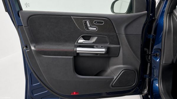 Mercedes-Benz B-Class 2.0L  AMG-LINE 400749400