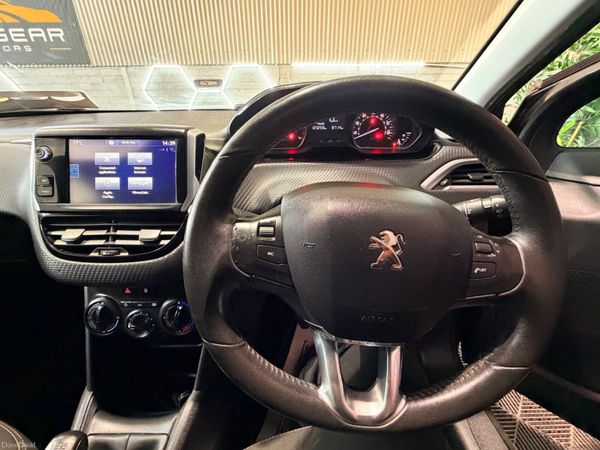 Peugeot 208 2016 400763678