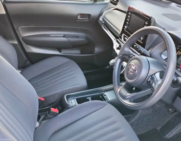 2022 Toyota Aqua Hybrid New Generation Push Start 400708042