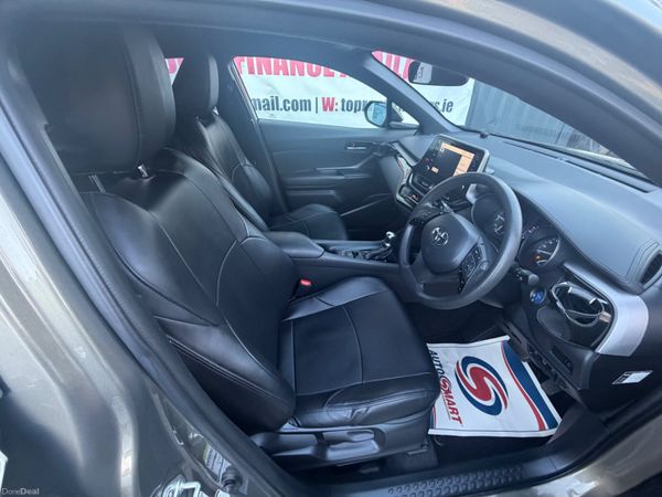 Toyota CHR 2019 **finance Available ** 400710370