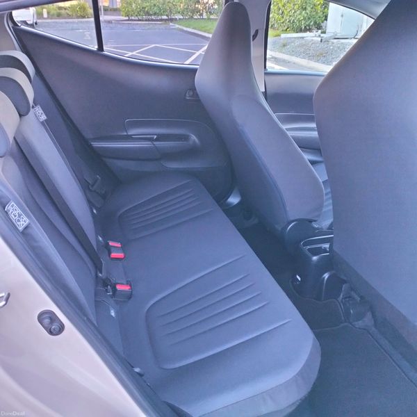 2022 Toyota Aqua ( Prius C ) New Generation Auto 400728426