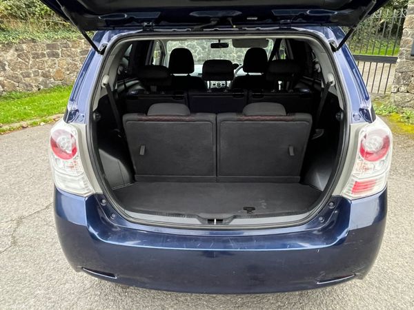 Toyota Verso  1.6 Valvematic Aura. New nct 400735880