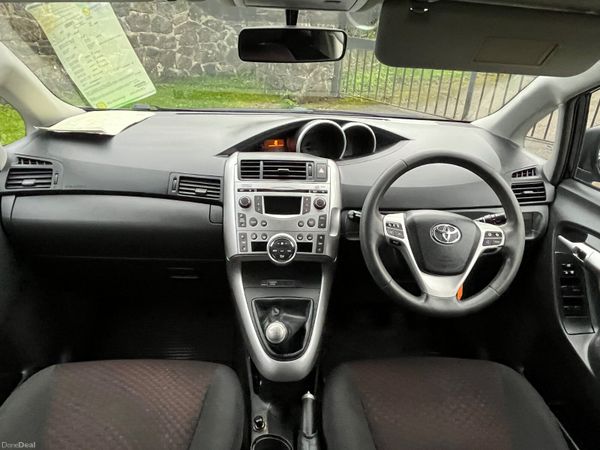 Toyota Verso  1.6 Valvematic Aura. New nct 400735888