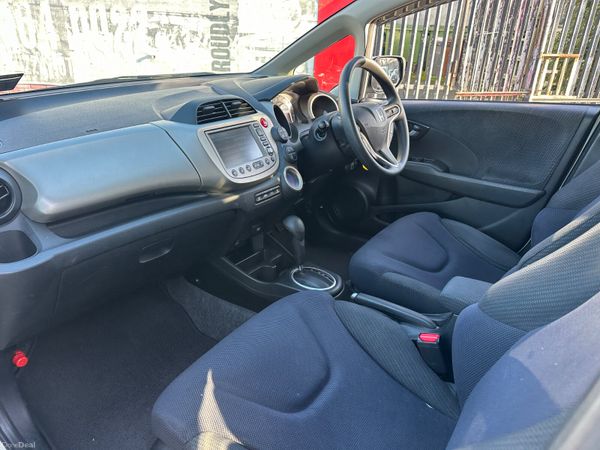 Honda Fit /Jazz petrol Hybrid Auto petrol 400737968
