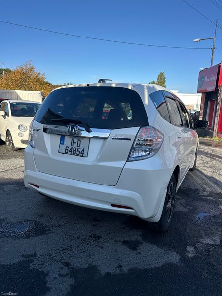 Honda Fit /Jazz petrol Hybrid Auto petrol 400737980