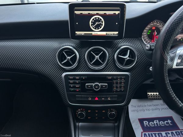 Mercedes A180 AMG Sport Auto 2014 400859644