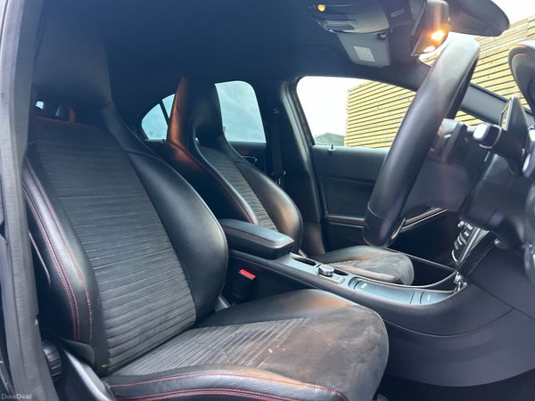 Mercedes A180 AMG Sport Auto 2014 400859804