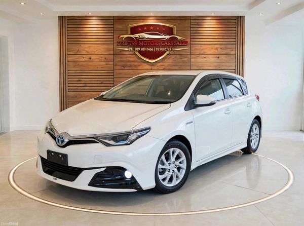 2018 Toyota Auris Hybrid Automatic/ Modellista 400831376