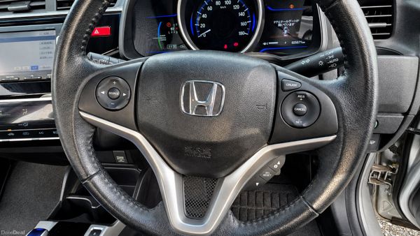 Honda Fit 1.5L Hybrid | L-Package | **Lowe Mileage 400839836