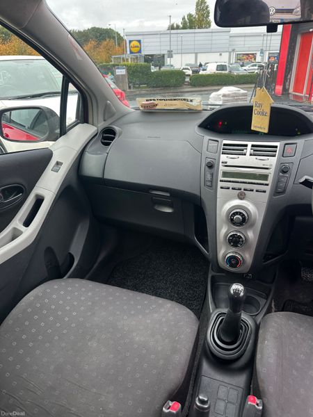 Toyota Yaris 1.0 Petrol NCT TAX LOW KMS 400941646