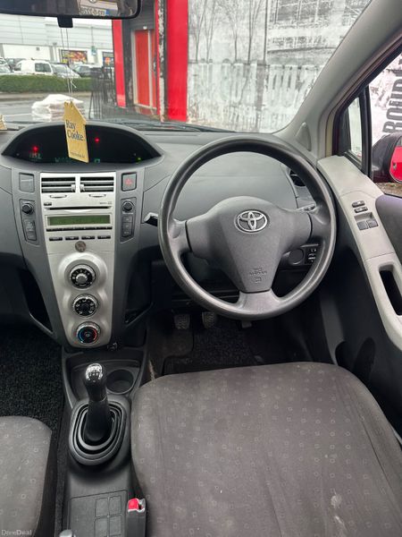 Toyota Yaris 1.0 Petrol NCT TAX LOW KMS 400941712