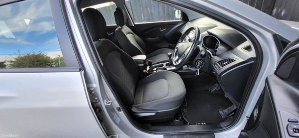 11 HYUNDAI IX35..LOW KM..NCT TODAY..VERY CLEAN 400949204