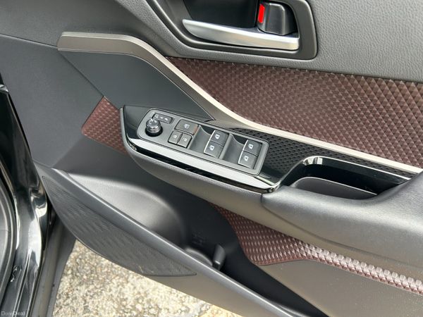 TOYOTA CHR 2017, 1.8 HYBRID AUTO LOW KM HIGH SPEC 400949390
