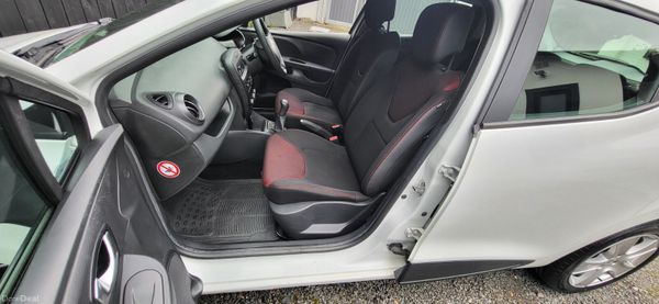 152 CLIO.. NCT 05/27..1 YEAR WARRANTY .. LOW KMS 400955742
