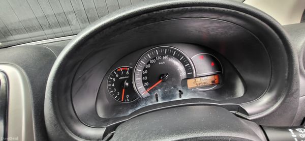 152 MICRA.. ONLY 50,000KM.. NCT 10/27 .. LIKE NEW 400958846