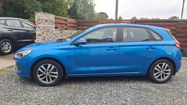 2017 HYUNDAI  i30 1.4 DELUXE 400963470
