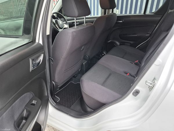 2014 Suzuki Swift (Automatic) 400964094