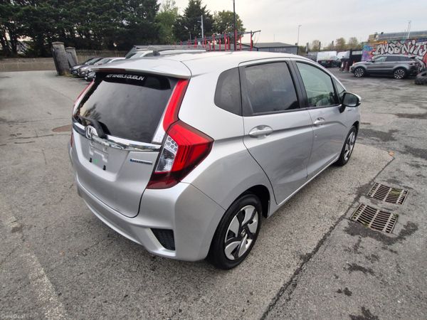 2014 Honda Fit 1.5L Hybrid Automatic Low Mileag 400988292