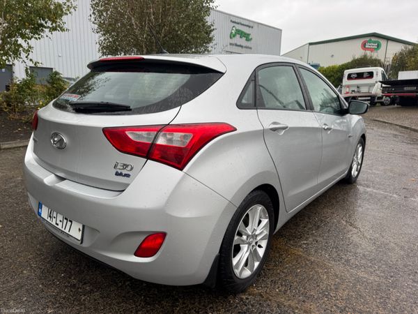 Hyundai i30 2014 deluxe model 400902476