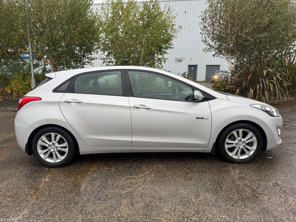 Hyundai i30 2014 deluxe model 400902484