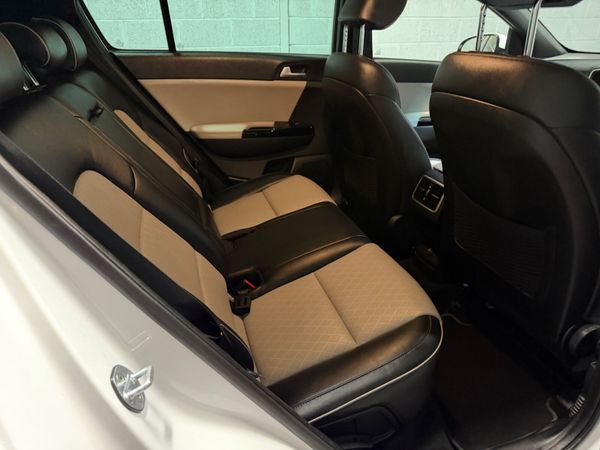 2018 KIA SPORTAGE       AUTOMATIC ! 400903450