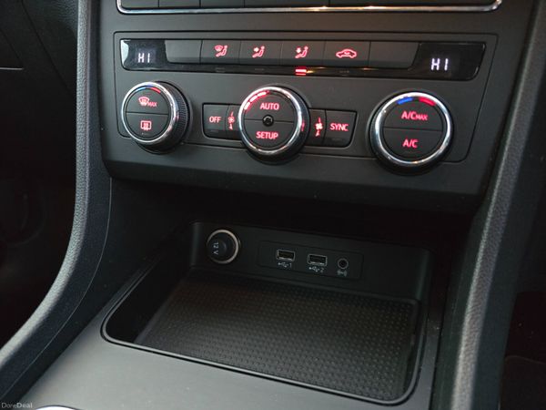 192 SEAT ATECA  1.6 TDI  6 Speed Manual 400904444